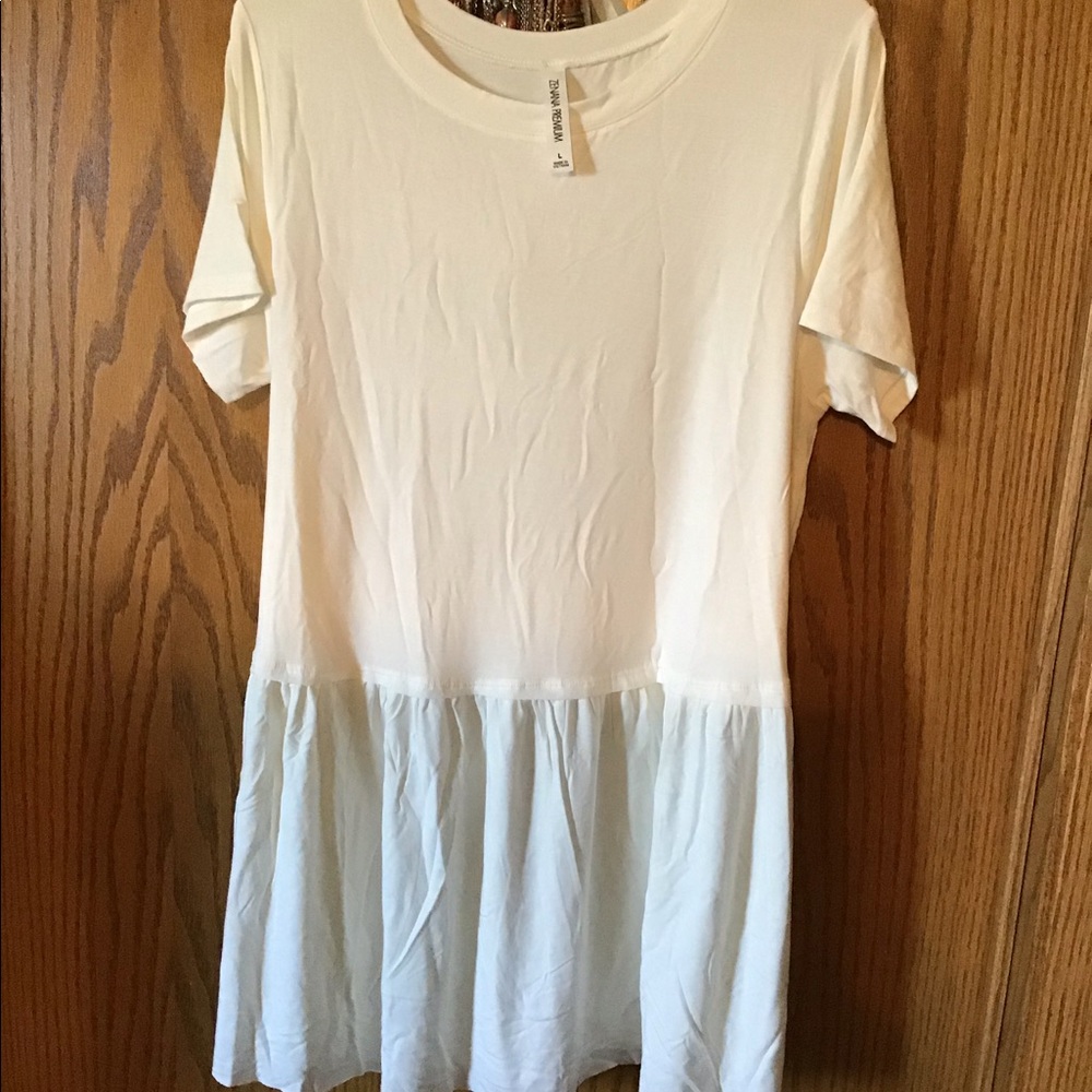 Zenana L ruffle top